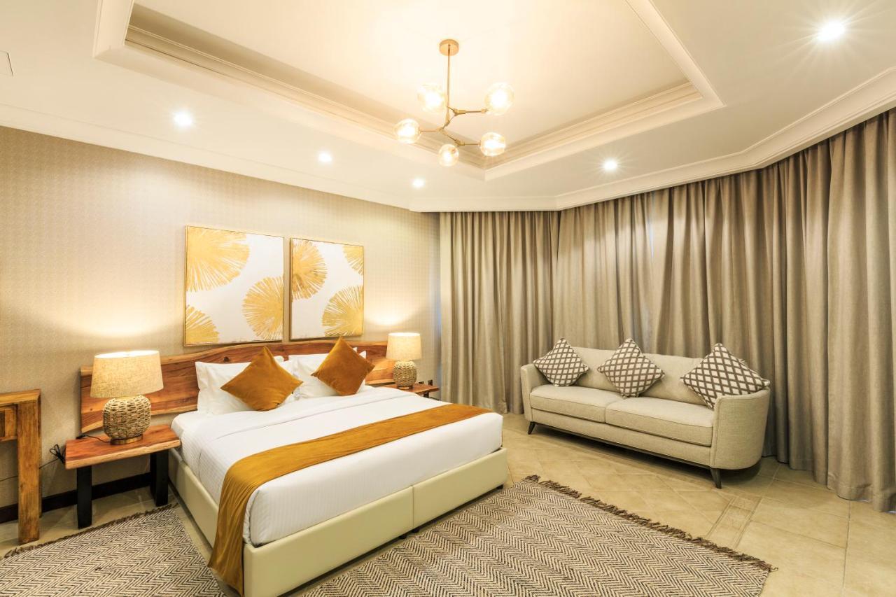 The S Holiday Homes - Stunning 5 Bedrooms Villa At The Palm Jumeirah With Private Beach And Pool Dubai Luaran gambar