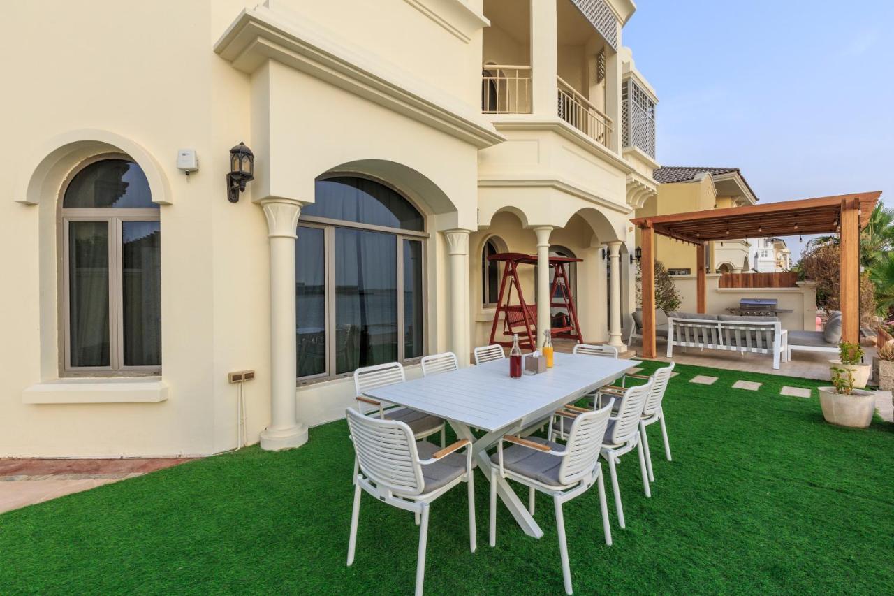 The S Holiday Homes - Stunning 5 Bedrooms Villa At The Palm Jumeirah With Private Beach And Pool Dubai Luaran gambar